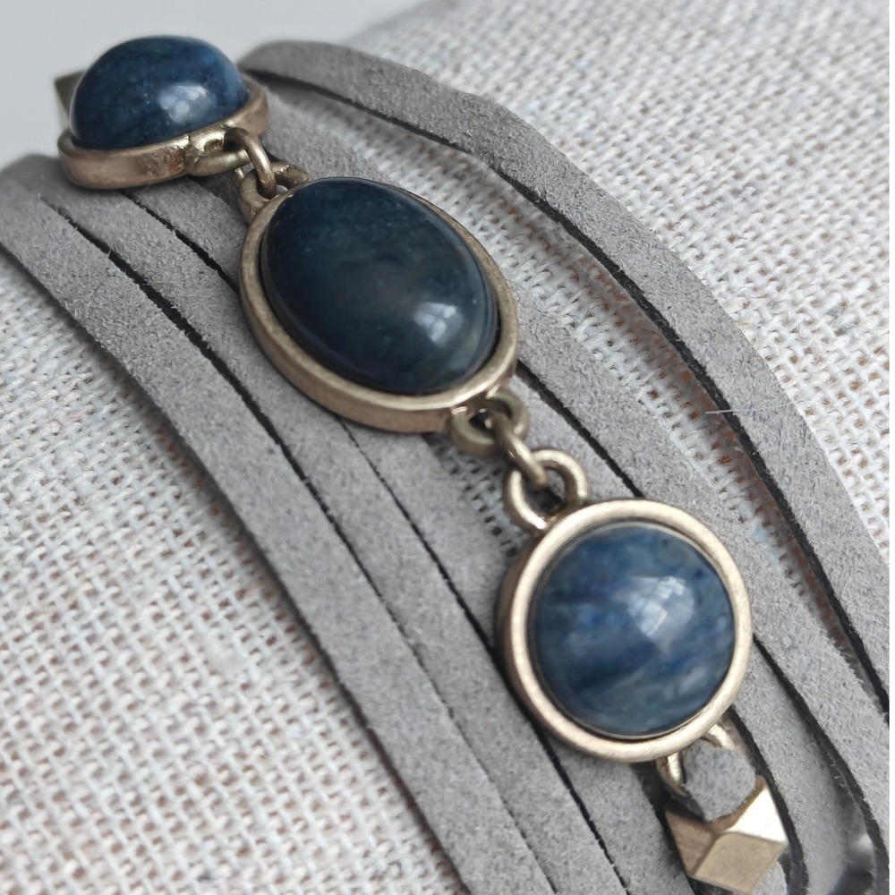 Blue Cabochon Stone Wrap Bracelet Grey Suede Multi Strand Chunky Gold Tone Boho